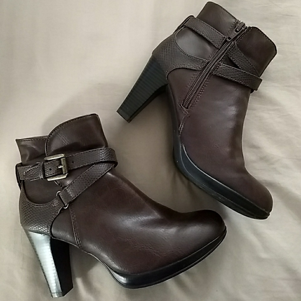 Rialto | Ankle booties